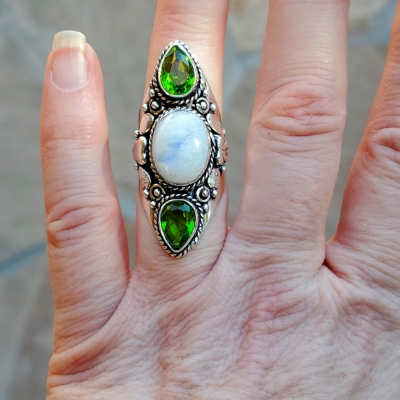 New Rainbow Moonstone & Peridot 925 Silver Statement Ring. - Picture 6 of 12